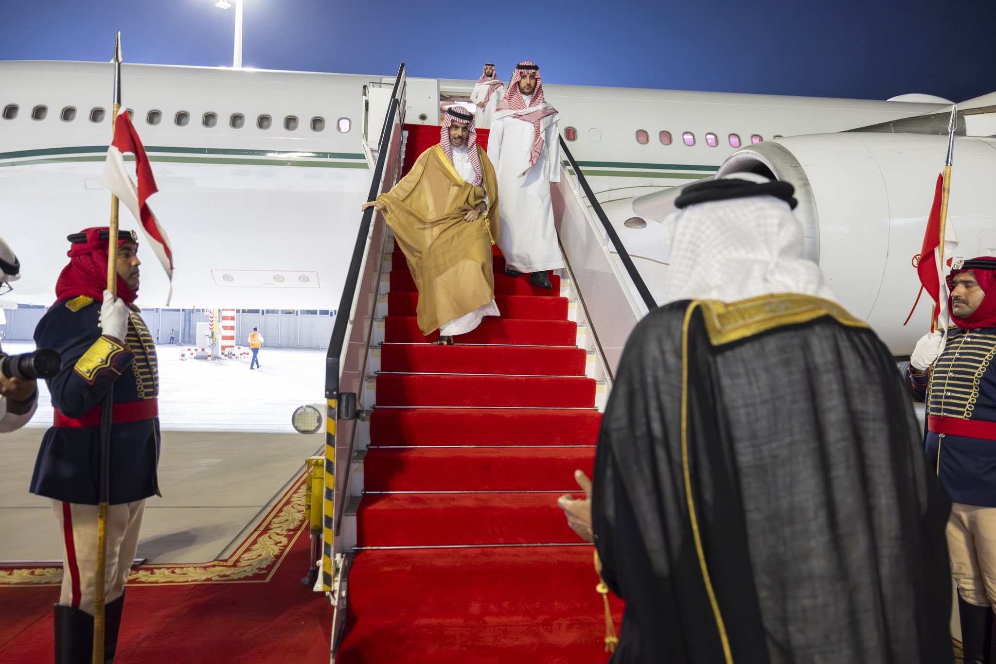 Manama: Saudi Arabia and Gulf States Hold Talks with the United States Following the Security Protection Setback
