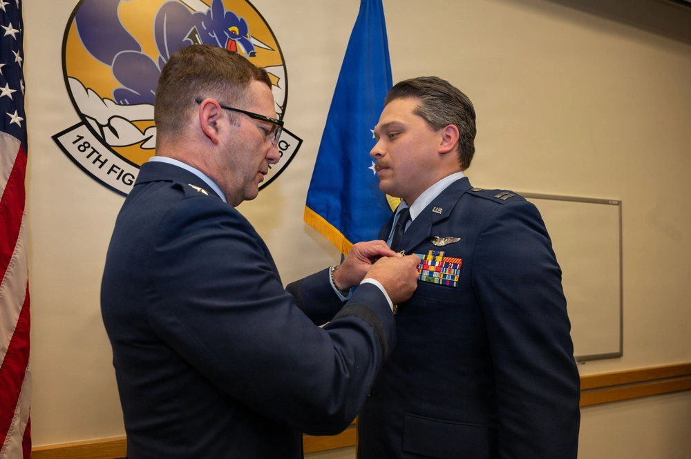 US Pilot Awarded the Distinguished Flying Cross for Military Missions Conducted in Saudi Arabia